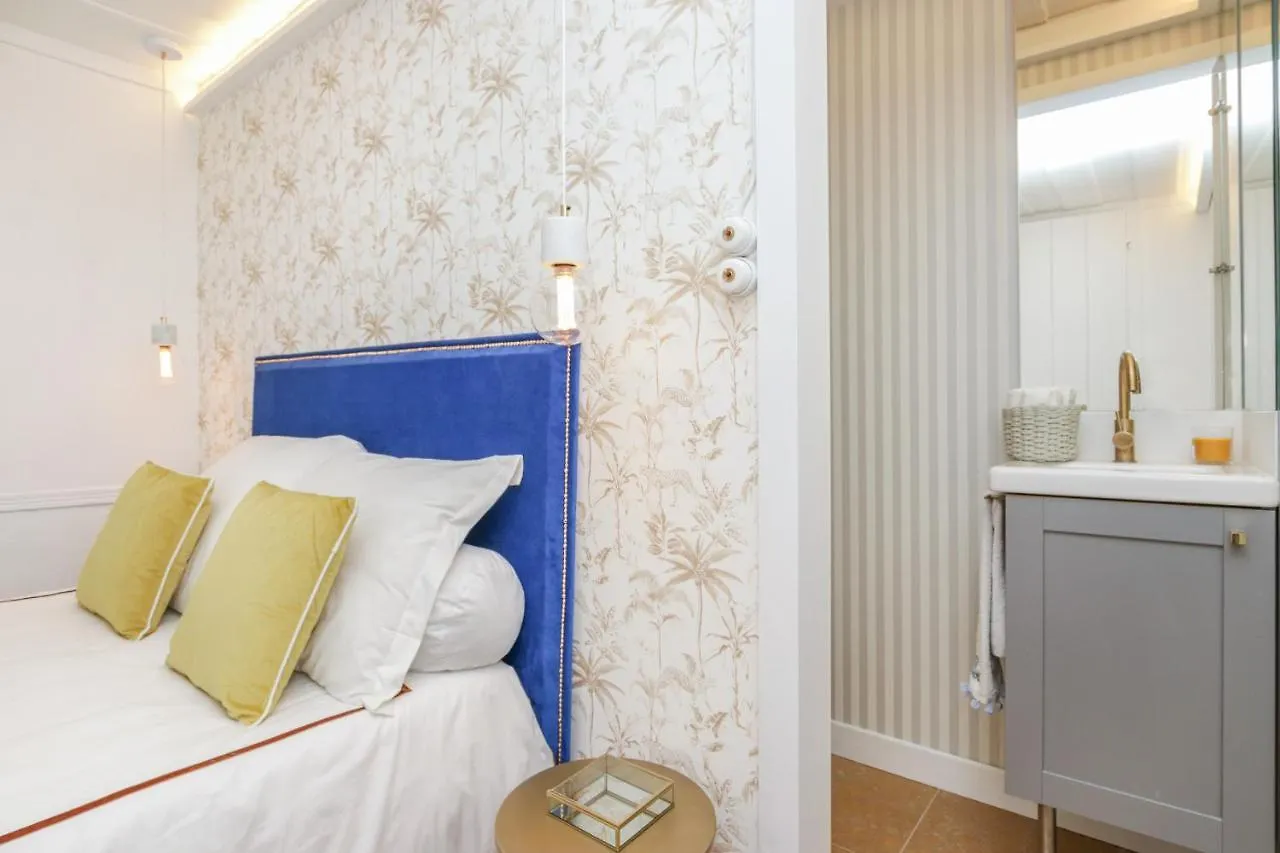 Golden Cage Chiado - Charm Historic And Cozy Διαμέρισμα Lisboa