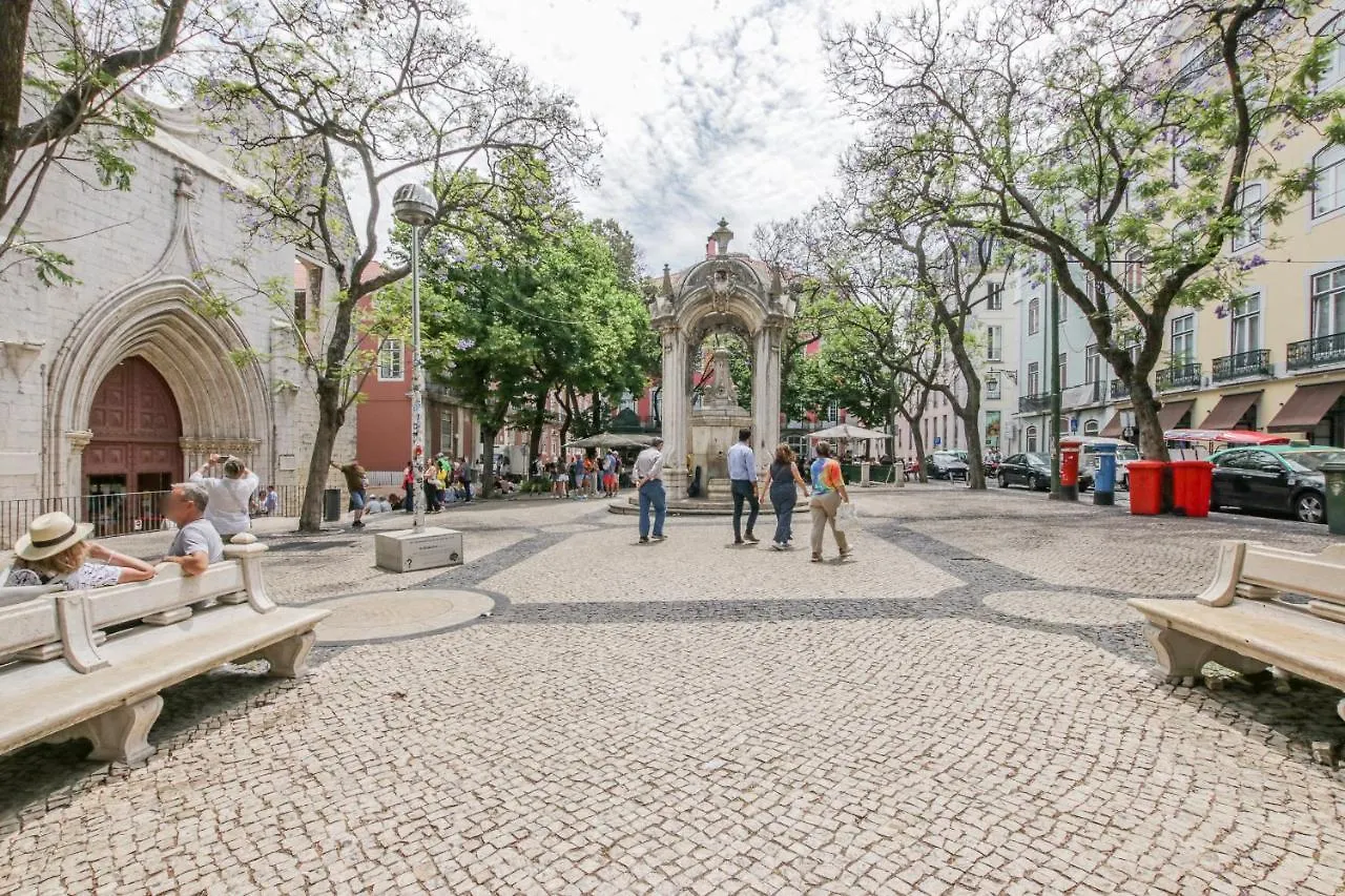 Golden Cage Chiado - Charm Historic And Cozy Διαμέρισμα Lisboa